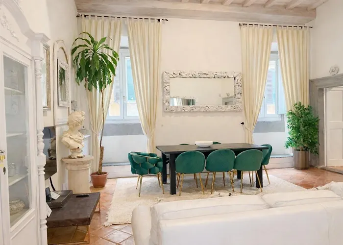 Luxury In Via Dei Cartari Spacious